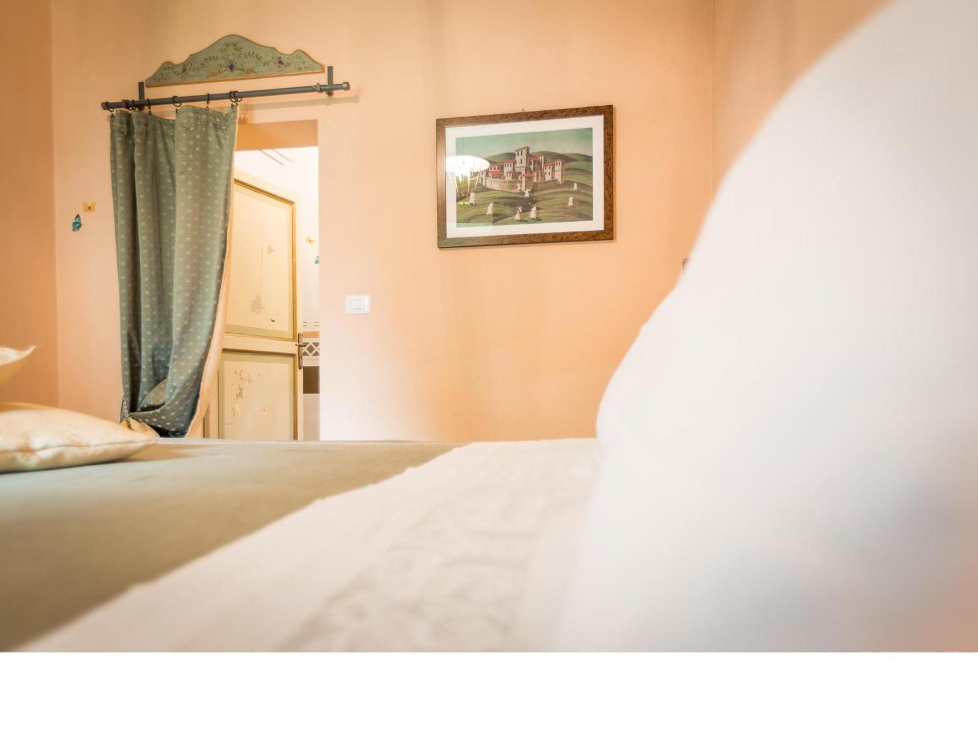 Casa Fiorita Bed & Breakfast Sant'Enea Room photo