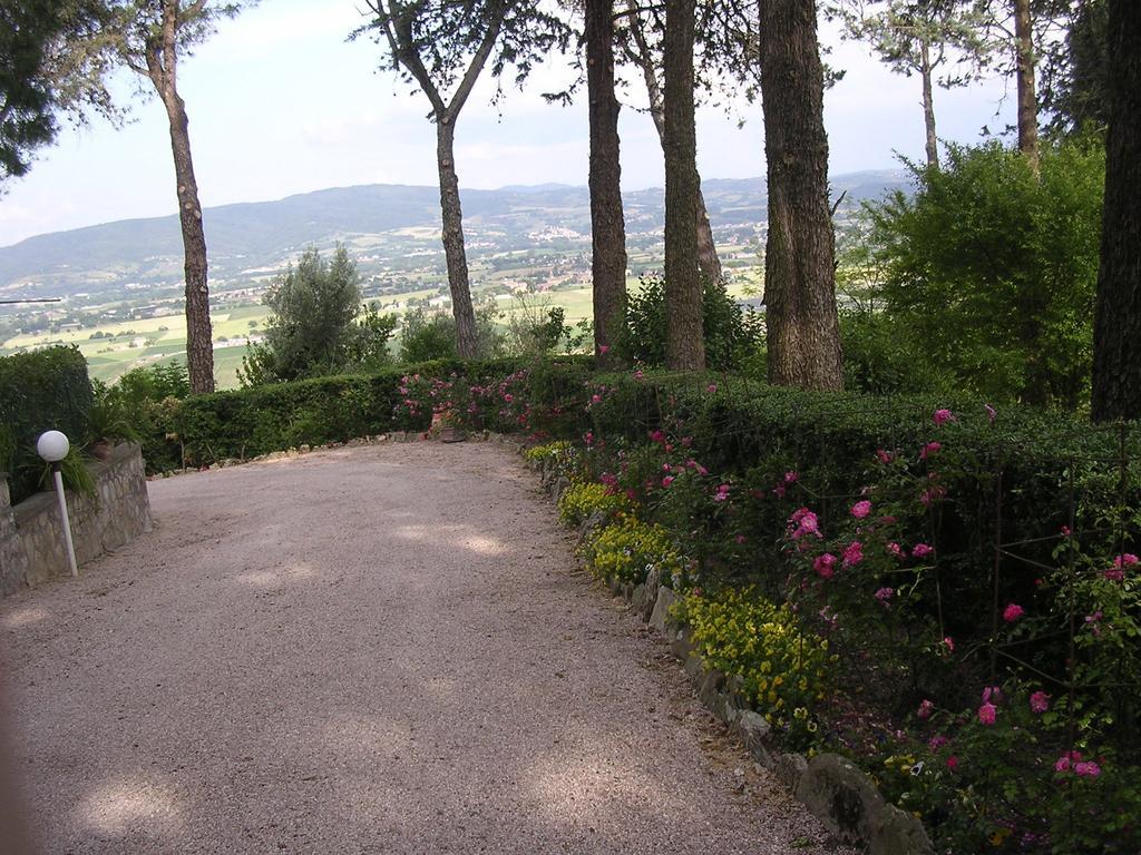 Casa Fiorita Bed & Breakfast Sant'Enea Exterior photo