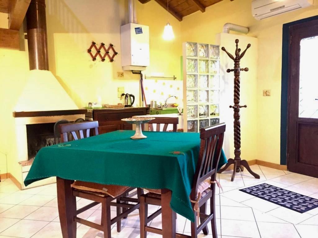Casa Fiorita Bed & Breakfast Sant'Enea Exterior photo